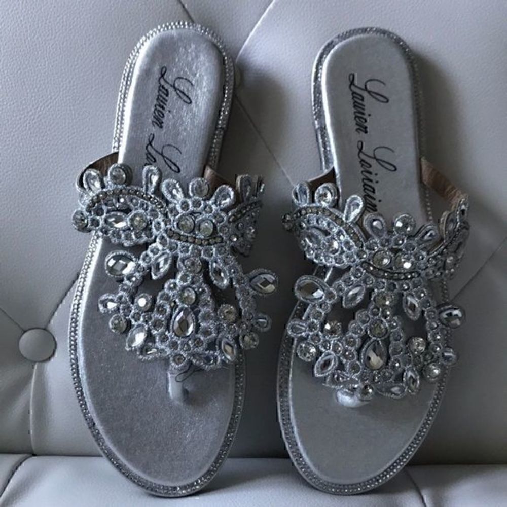 Vintage Leather Sandals with crystals‎